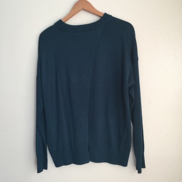 NWT DKNY Crossover Open Back Sweater Size M - Picture 2 of 8